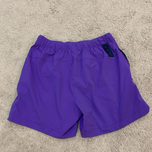 Lot of 3 Men’s Fabletics The One 5” unlined shorts XS - Picture 5 of 7